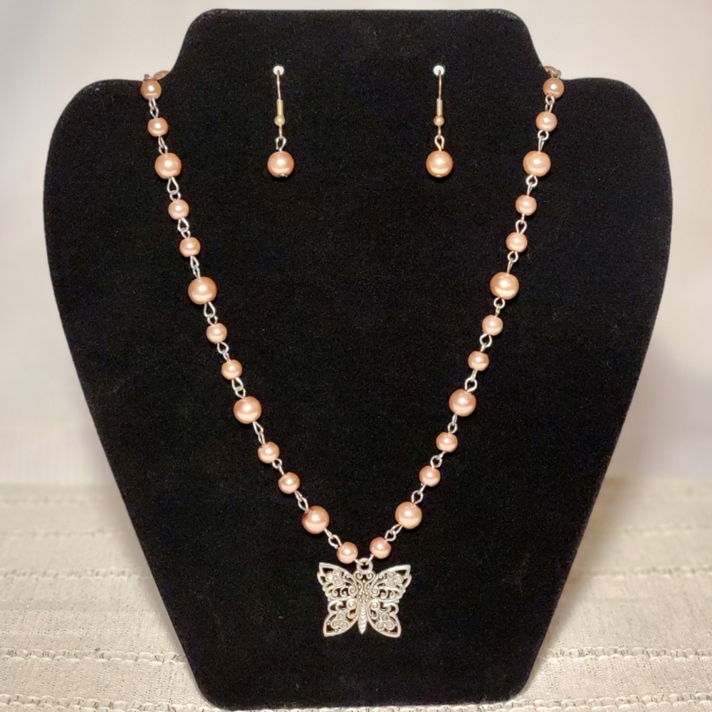 Pearl & Butterfly Necklace with Matching Earrings - Picture 2 of 7